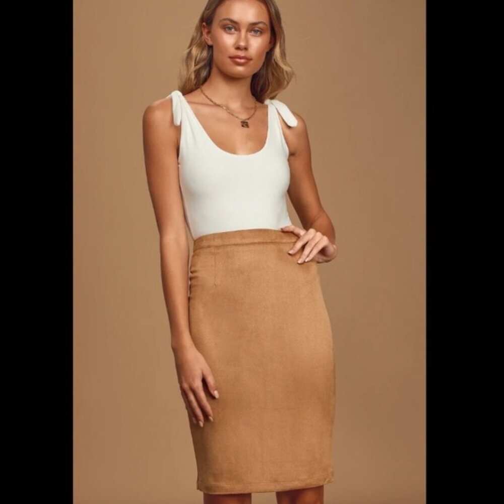 Lulu’s Tan Suede Superpower Pencil Skirt (NWT)